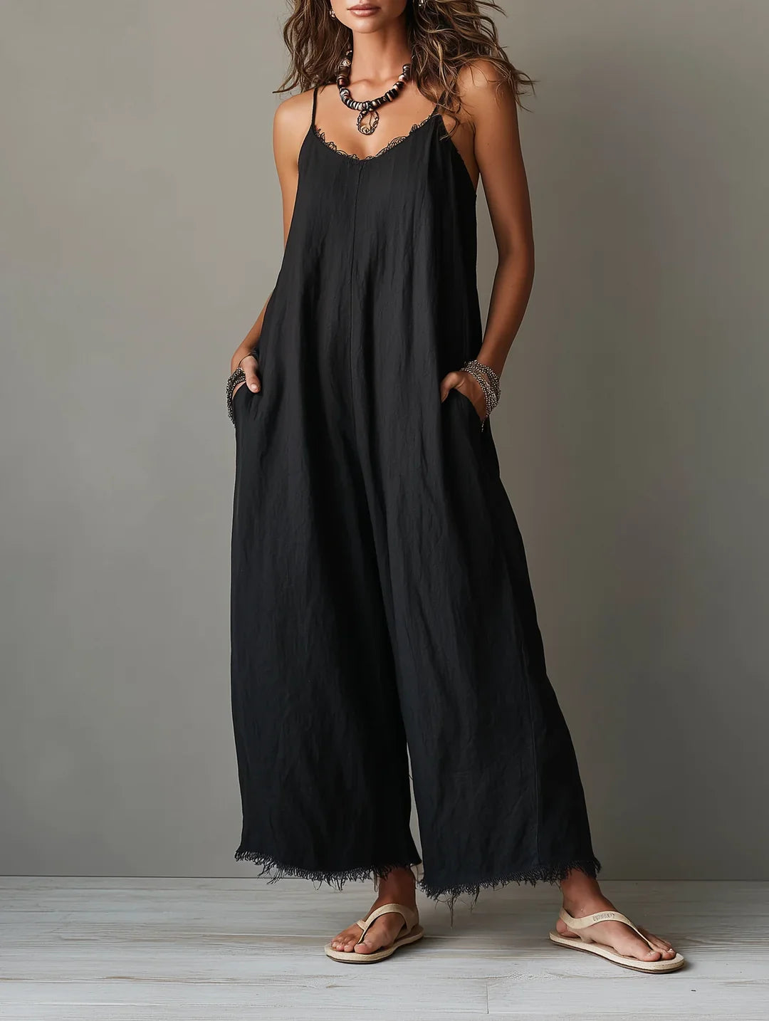 LÉA - WOMEN'S MINIMALIST LINEN JUMPSUIT